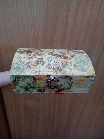 WARSZTATY DECOUPAGE- SZKATUŁKA NA DROBIAZGI